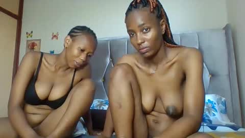 devinegrace7 online show from November 11, 4:25 am