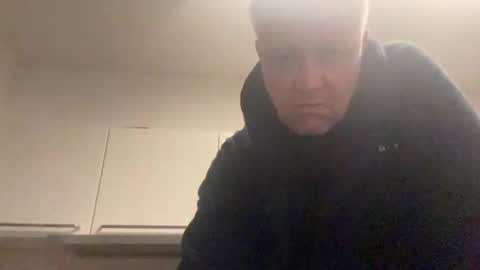 Devon online show from March 18, 1:33 am