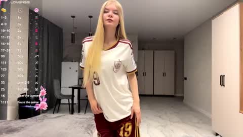 dewdropdoll online show from July 16, 8:01 pm