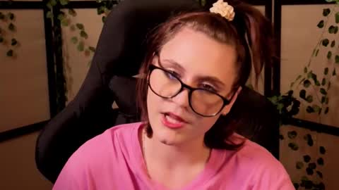 Diana online show from February 7, 1:14 pm