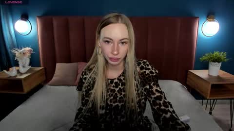 Diana  online show from February 4, 8:40 am