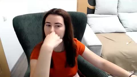 Snapshot of dianasmiey7 chatting on October 12, 7:45 am dianasmiey7 online show from October 12, 7:45 am