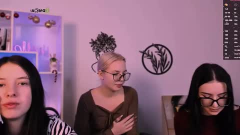 diara ti online show from January 10, 6:41 am