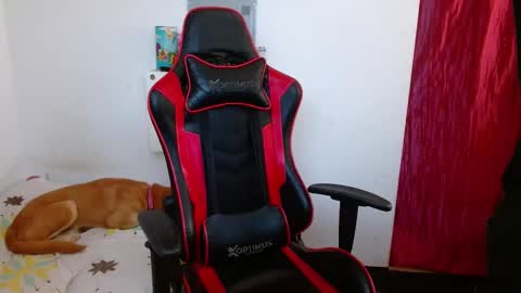 dick_monster23cm online show from December 17, 8:43 pm