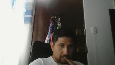 Snapshot of dickeduardo chatting on December 7, 12:18 pm dickeduardo online show from December 7, 12:18 pm