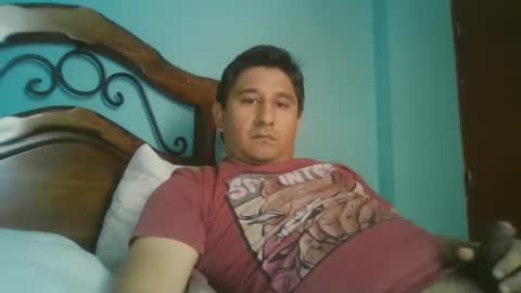 Snapshot of dickeduardo chatting on December 8, 4:18 pm dickeduardo online show from December 8, 4:18 pm