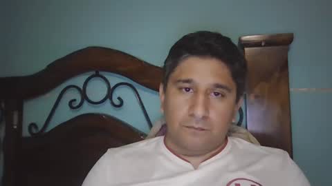 Snapshot of dickeduardo chatting on October 2, 12:09 am dickeduardo online show from October 2, 12:09 am