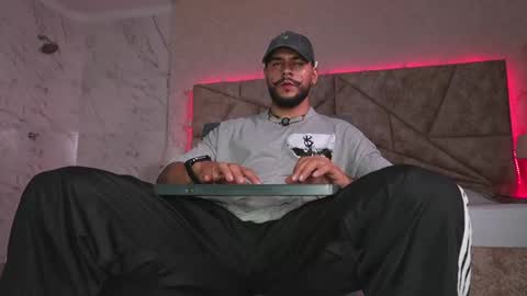 Dick Griffith online show from April 25, 2:25 am