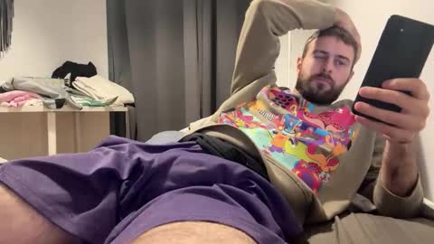 Im Julian  all cum shot videos here    online show from October 28, 6:31 pm