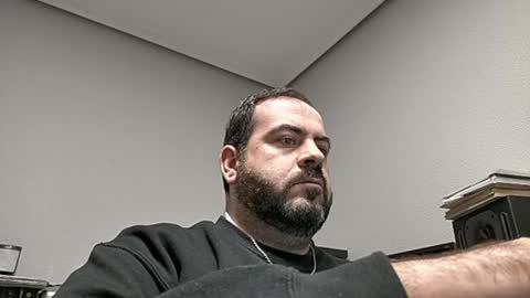 Snapshot of dicktracy_86 chatting on December 15, 5:31 pm DANI online show from December 15, 5:31 pm