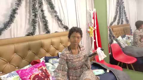 didoelizabeth online show from December 1, 1:42 pm