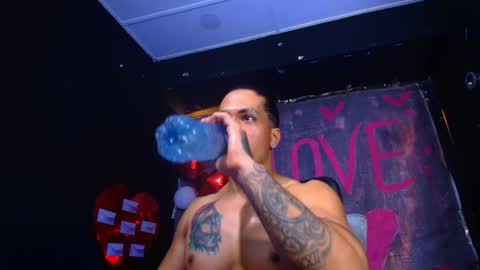 Snapshot of diego__cruz chatting on February 14, 3:05 pm Diego online show from February 14, 3:05 pm