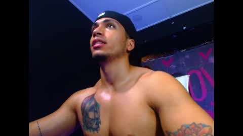 Snapshot of diego__cruz chatting on February 20, 5:52 pm Diego online show from February 20, 5:52 pm