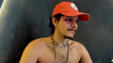 diemond_latinx98 online show from December 20, 7:10 pm