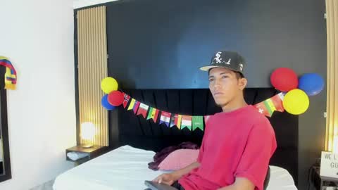 DILAN online show from June 25, 9:53 pm