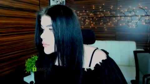 Dilyanude in pvt online show from February 10, 10:31 am