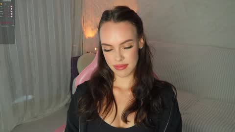 Snapshot of dilara_foxx chatting on February 7, 4:35 pm Dilara online show from February 7, 4:35 pm