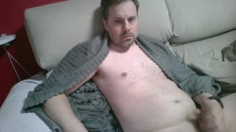 dili999 online show from April 11, 7:35 am