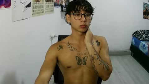 dillom420 online show from December 3, 8:09 pm