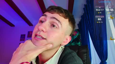 Julian Independent Model online show from January 23, 11:05 pm