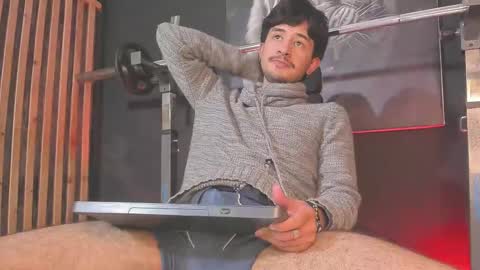 Dimitri online show from December 17, 9:32 pm