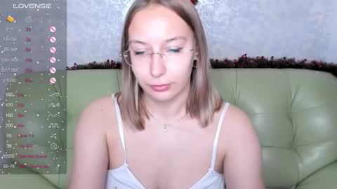 Dina online show from December 15, 1:23 am