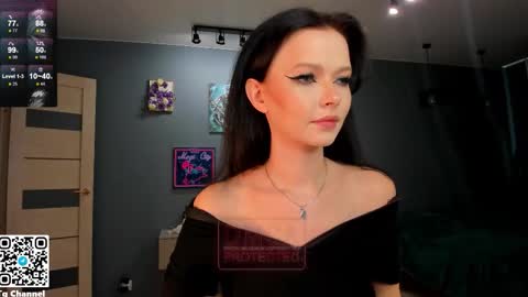 Snapshot of dindin_ chatting on September 21, 7:12 am Jessie online show from September 21, 7:12 am