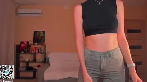 Snapshot of dindin_ chatting on October 15, 1:12 pm Jessie online show from October 15, 1:12 pm