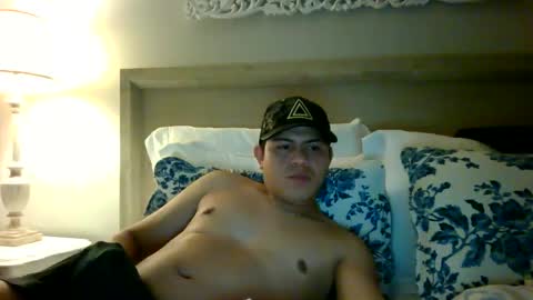 dinolamaravilla1 online show from February 4, 6:36 am
