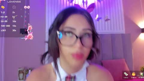Snapshot of diosa_cristal chatting on March 8, 6:54 am Cristal online show from March 8, 6:54 am