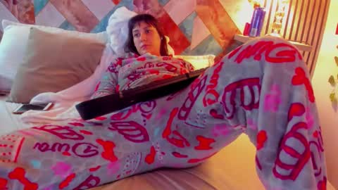 diosaelchat online show from November 17, 5:10 am