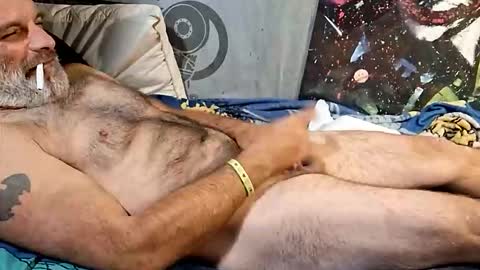 dirtmcgirt82 online show from April 12, 7:45 am