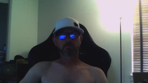 dirtrider15 online show from April 17, 7:05 pm