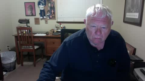dirtrider195080438 online show from June 22, 5:48 am