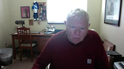 dirtrider195080438 online show from June 18, 5:07 pm