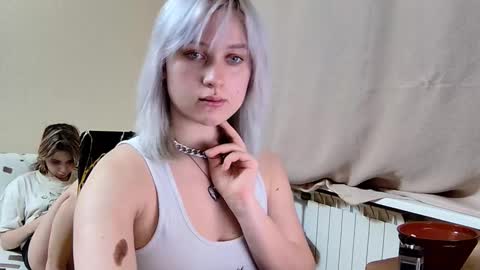 Dirty Kiss69 online show from October 4, 9:45 pm