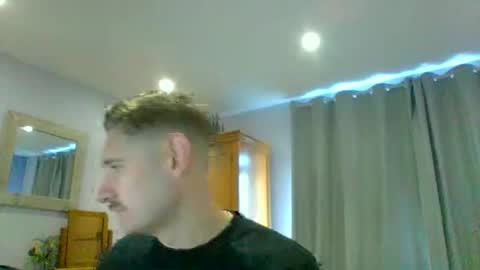 Exhibitionist Ben online show from November 17, 10:29 am