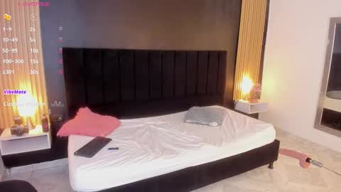 Soffie - Valentina - Yuya  Astro online show from March 27, 11:28 pm