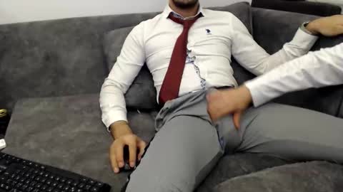 dirtyybooyy77 online show from June 6, 7:09 pm