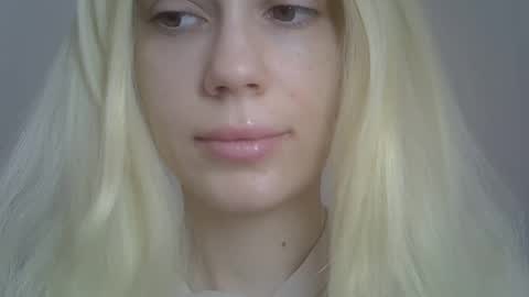 DitaMilton online show from April 12, 9:57 am