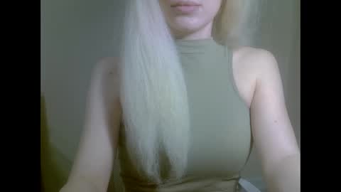 DitaMilton online show from September 20, 8:45 pm