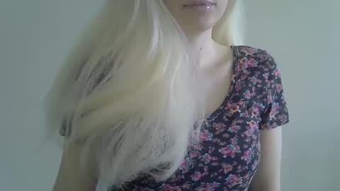 DitaMilton online show from February 19, 9:06 am