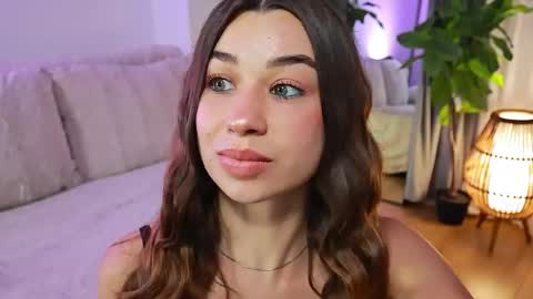 Tia online show from June 2, 8:55 pm