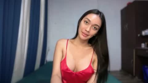 DIVINA online show from July 27, 3:15 am