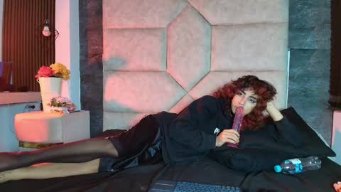 DIVINE online show from May 17, 10:46 am