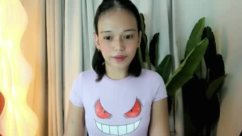 Crystal mae online show from April 18, 2:30 pm