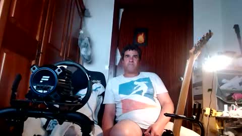 divitimido online show from June 3, 12:57 am