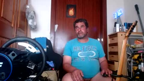 divitimido online show from June 17, 3:39 pm