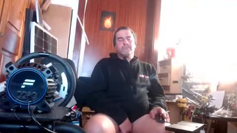 divitimido online show from February 18, 3:28 am