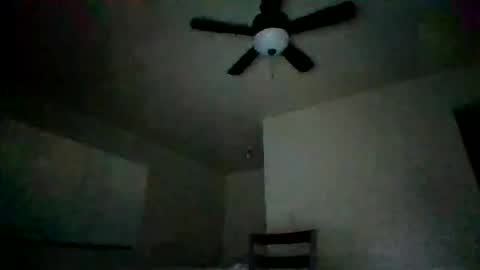 Snapshot of djbignuttsbrownass24 chatting on December 29, 2:06 am djbignuttsbrownass24 online show from December 29, 2:06 am